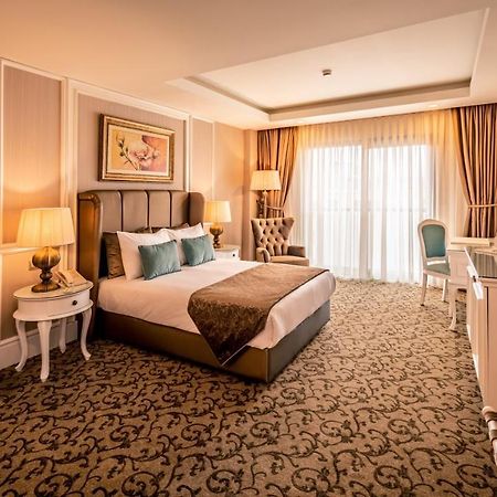 Vuni Palace Premium Hotel & Spa & Casino Beachfront Location ! Kyrenia  Eksteriør billede