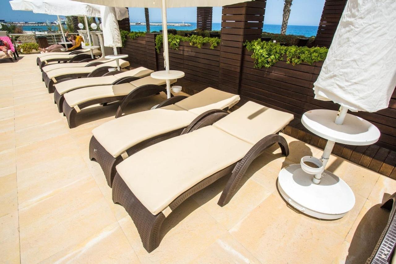 Vuni Palace Premium Hotel & Spa & Casino Beachfront Location ! Kyrenia  Eksteriør billede