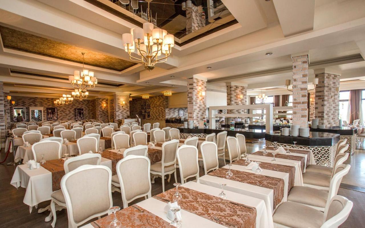 Vuni Palace Premium Hotel & Spa & Casino Beachfront Location ! Kyrenia  Eksteriør billede