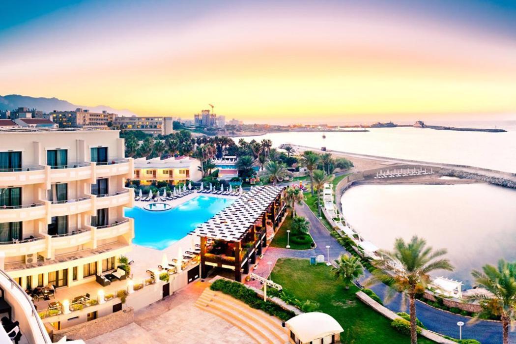 Vuni Palace Premium Hotel & Spa & Casino Beachfront Location ! Kyrenia  Eksteriør billede