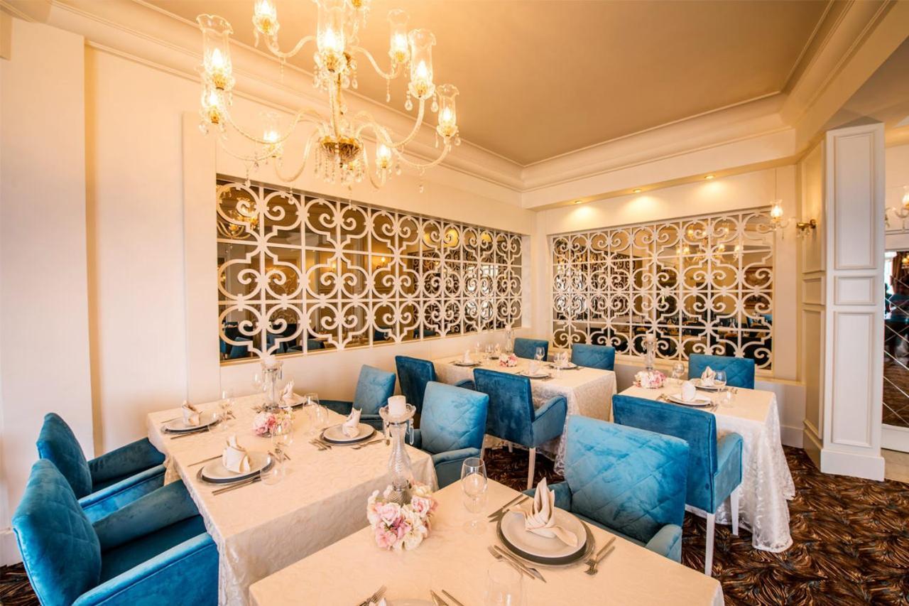 Vuni Palace Premium Hotel & Spa & Casino Beachfront Location ! Kyrenia  Eksteriør billede