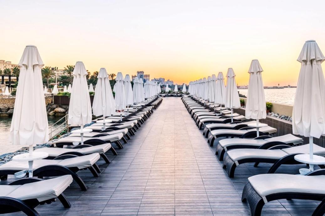 Vuni Palace Premium Hotel & Spa & Casino Beachfront Location ! Kyrenia  Eksteriør billede