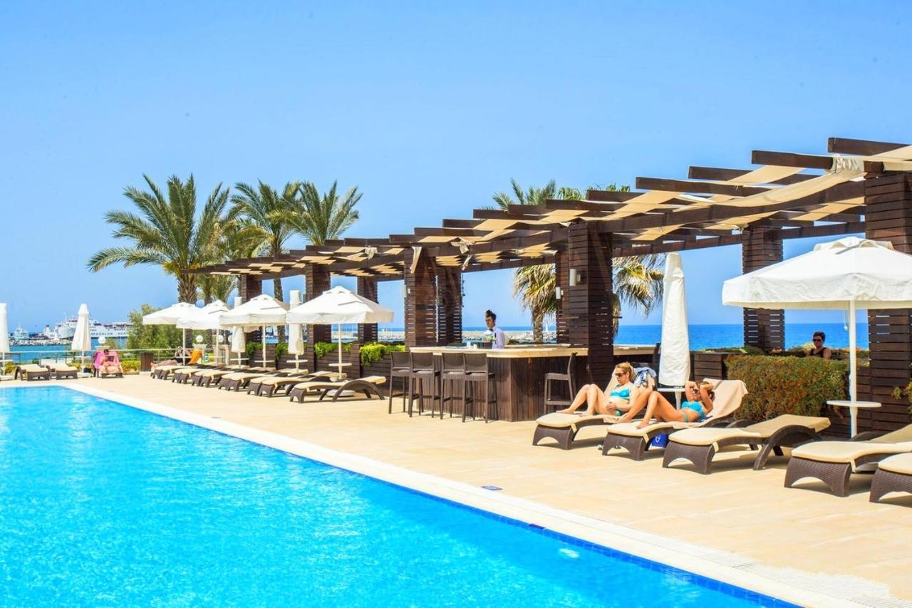 Vuni Palace Premium Hotel & Spa & Casino Beachfront Location ! Kyrenia  Eksteriør billede